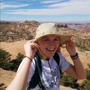 Meet your Posher, Bailee